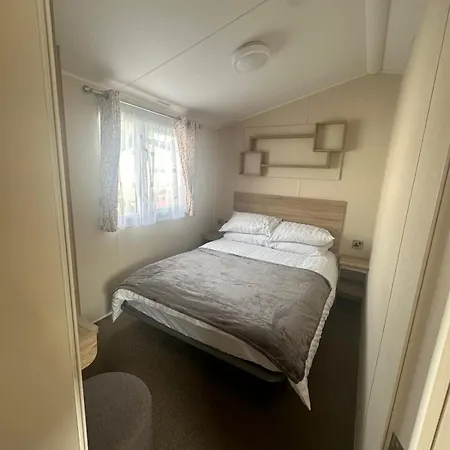 4 Bed 10 Berth Caravan Seawick Holiday Park Saint Osyth Exterior foto
