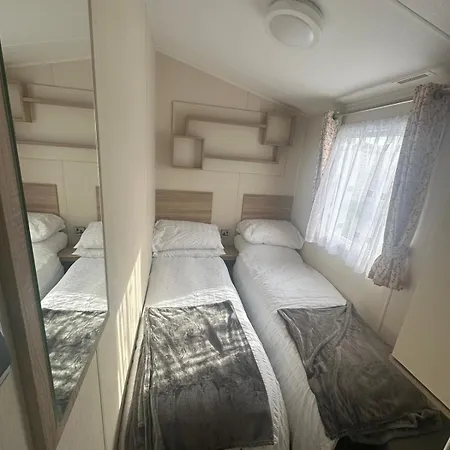 4 Bed 10 Berth Caravan Seawick Holiday Park Saint Osyth Exterior foto