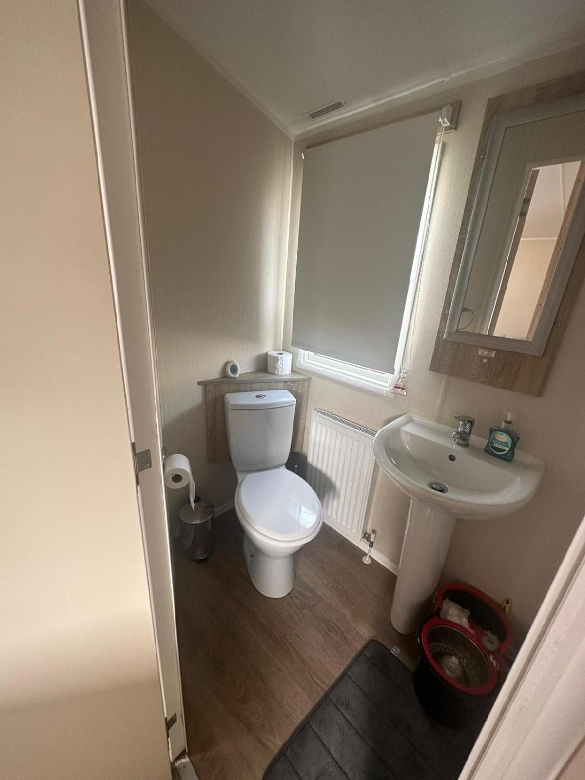 4 Bed 10 Berth Caravan Seawick Saint Osyth