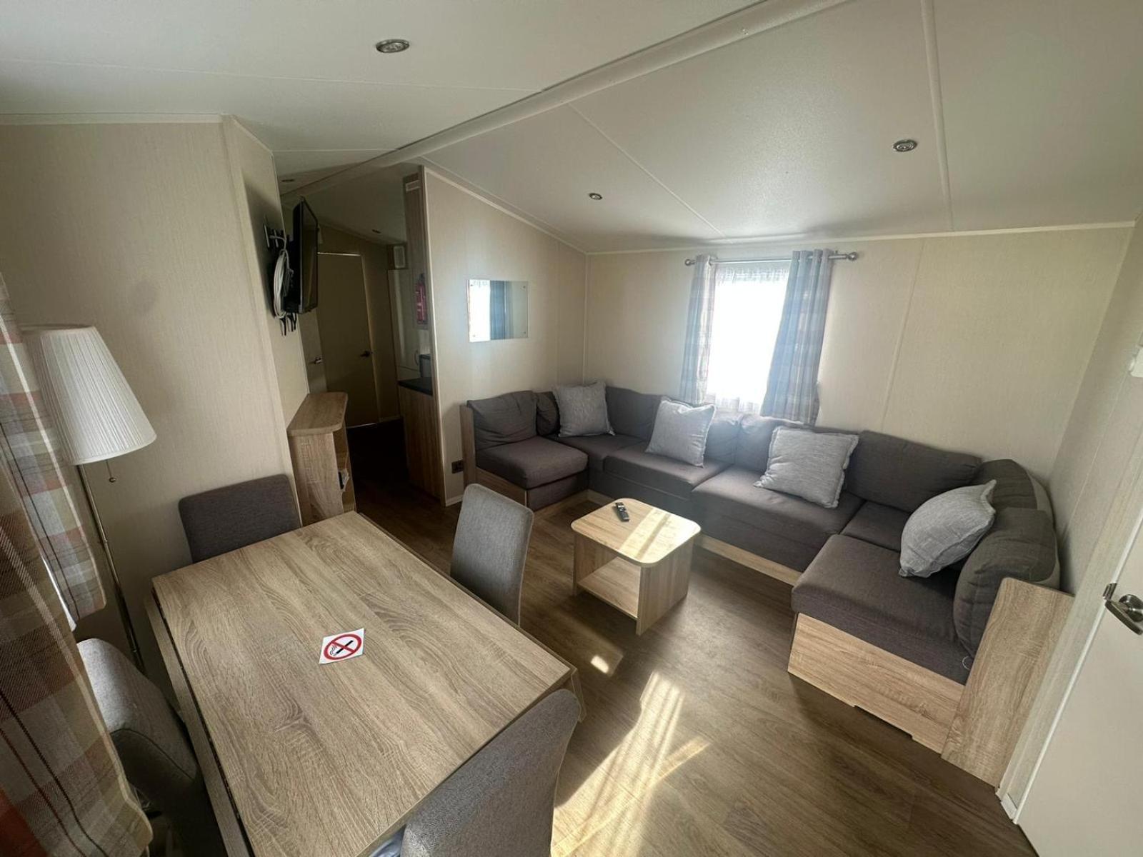 Holiday home 4 Bed 10 Berth Caravan Seawick Saint Osyth